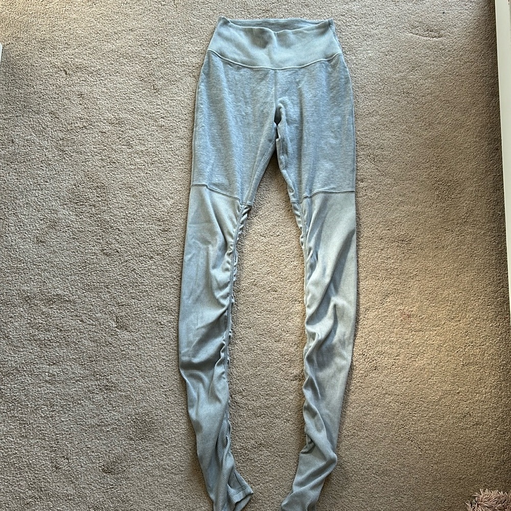 Grey ALO Yoga leggings